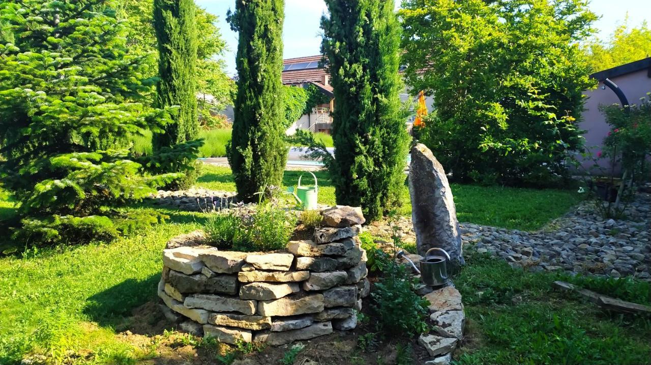 Clos Des Chenevieres, 3 Etoiles Comblanchien Zewnętrze zdjęcie